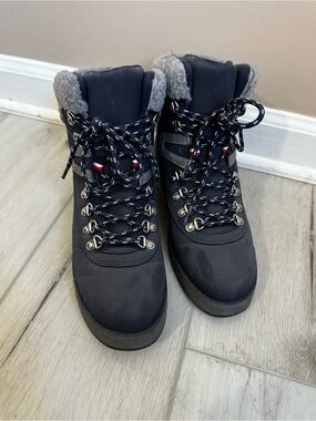 Tommy Hilfiger Navy Faux Fur-Lined Sneakers